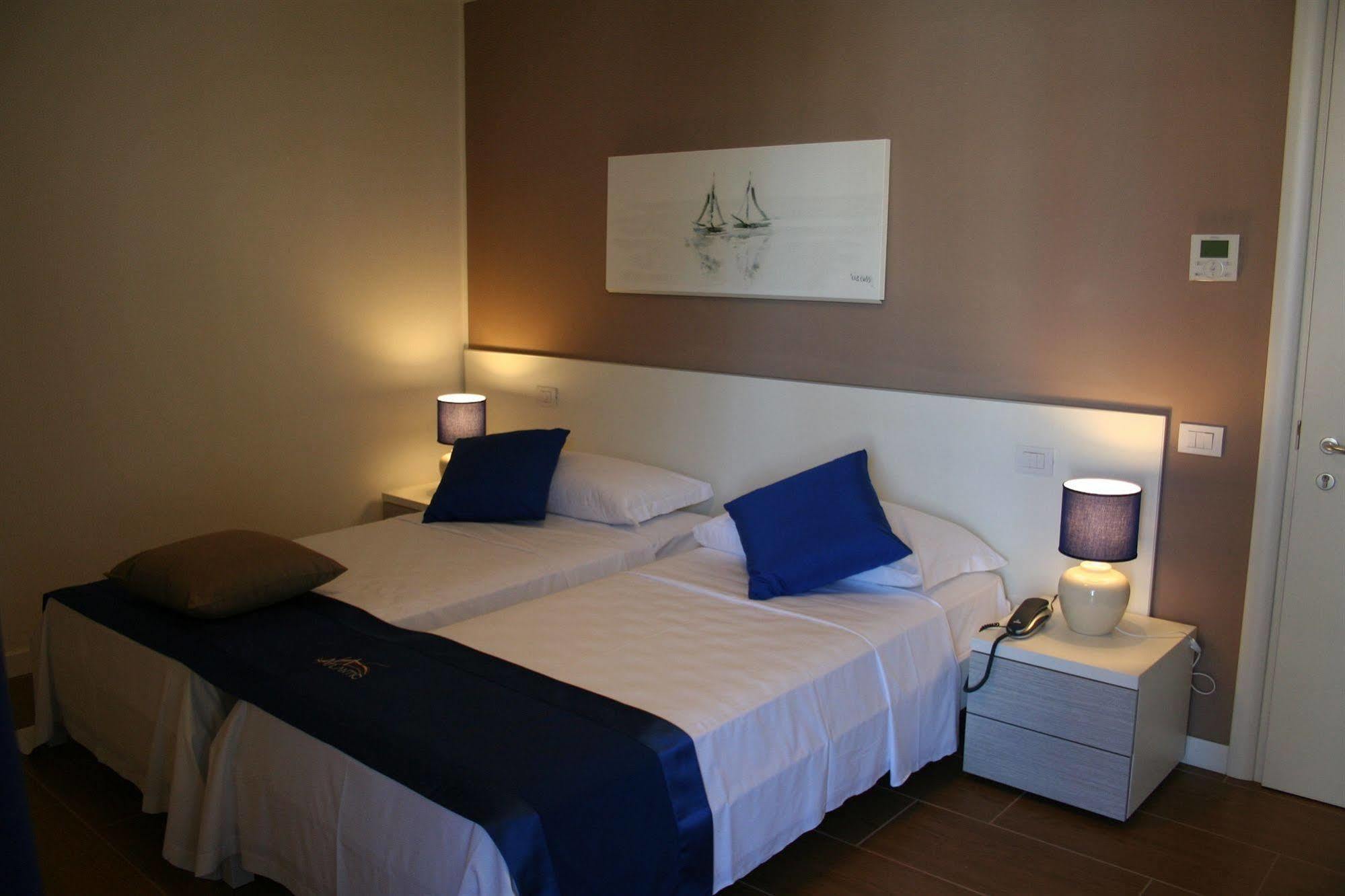 Apart Hotel Atlantic Grado Extérieur photo