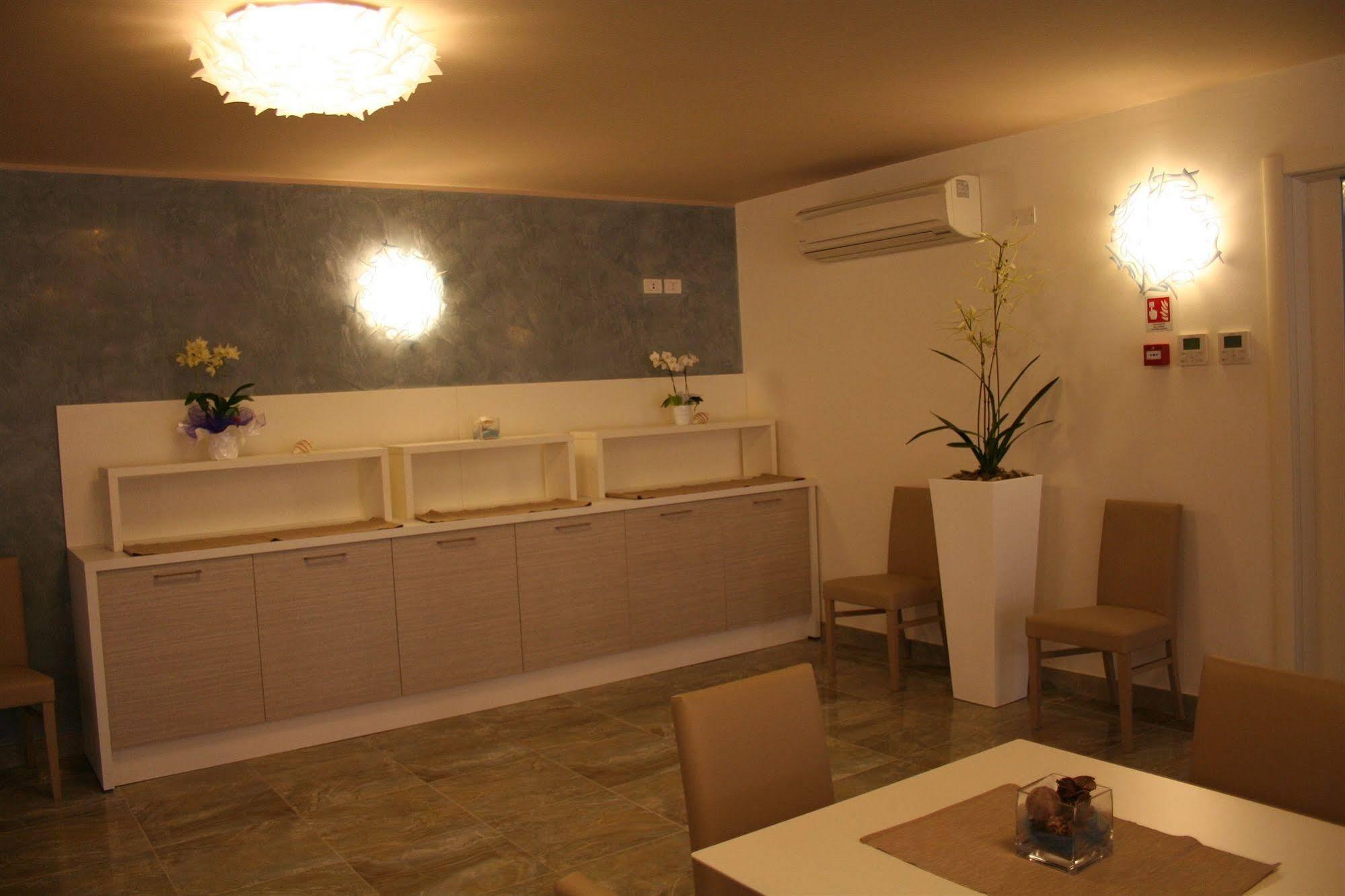 Apart Hotel Atlantic Grado Extérieur photo